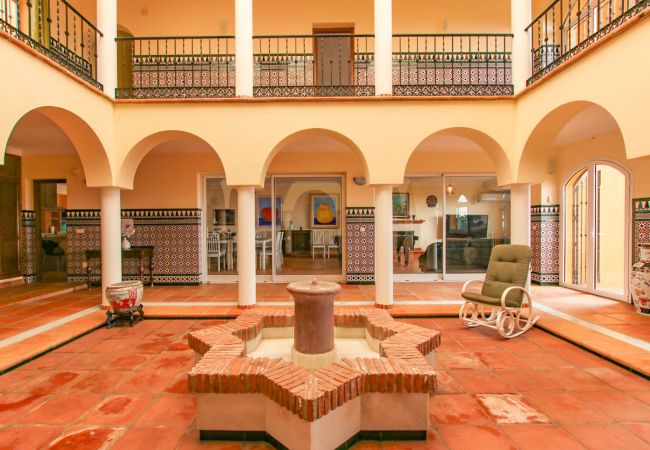 Villa en Alhaurin de la Torre - TESS Villa La Favorita  Villa en Alhaurin de la Torre - TESS Villa La Favorita