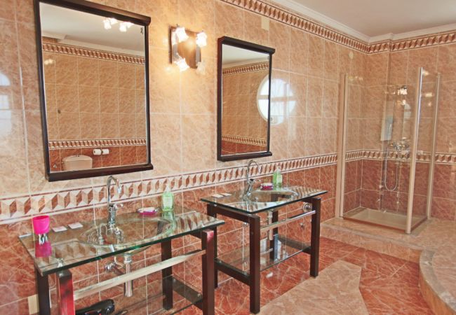 Villa en Alhaurin de la Torre - TESS Villa Paradise Villa en Alhaurin de la Torre - TESS Villa Paradise