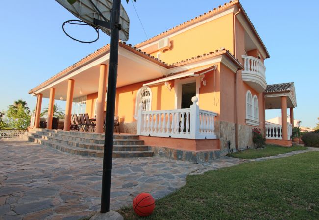 Villa en Alhaurin de la Torre - TESS Villa Paradise Villa en Alhaurin de la Torre - TESS Villa Paradise