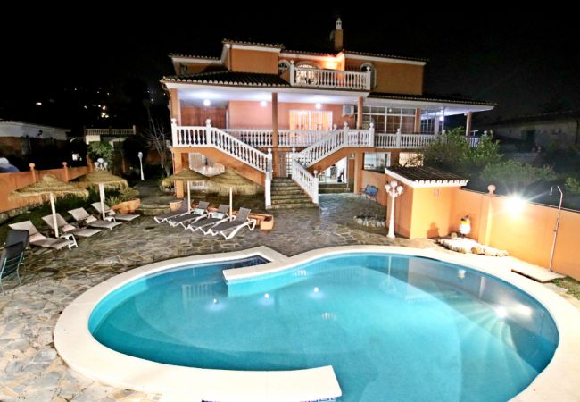 Villa en Alhaurin de la Torre - TESS Villa Paradise Villa en Alhaurin de la Torre - TESS Villa Paradise