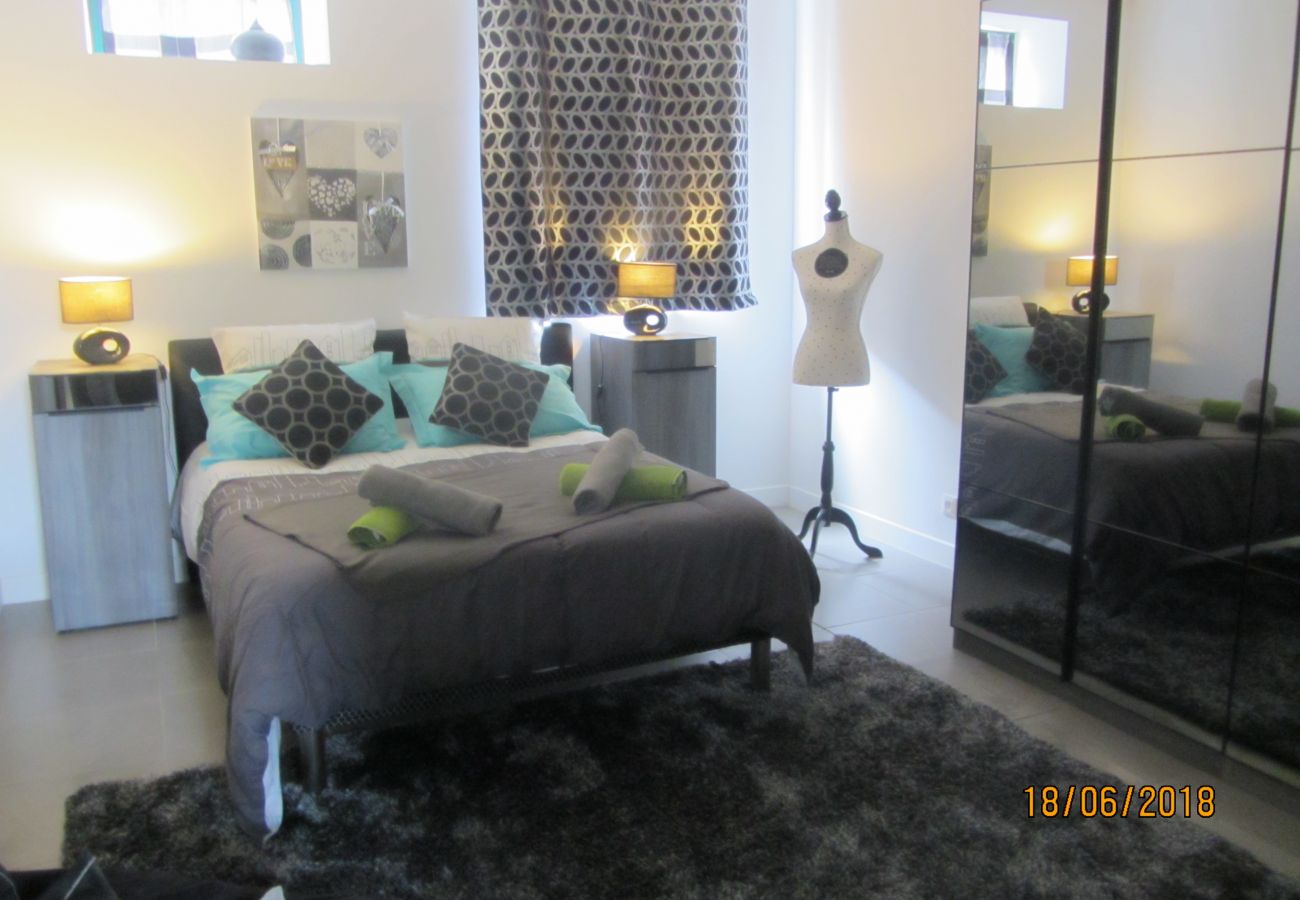Apartamento en Auxerre - Corps de ferme avec piscine à 1h30 de Paris