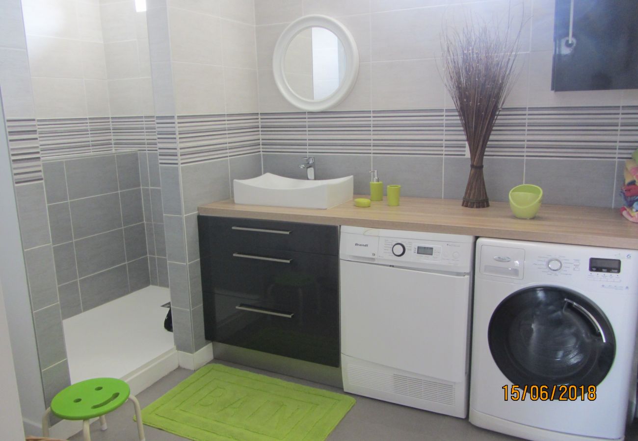 Apartamento en Auxerre - Corps de ferme avec piscine à 1h30 de Paris