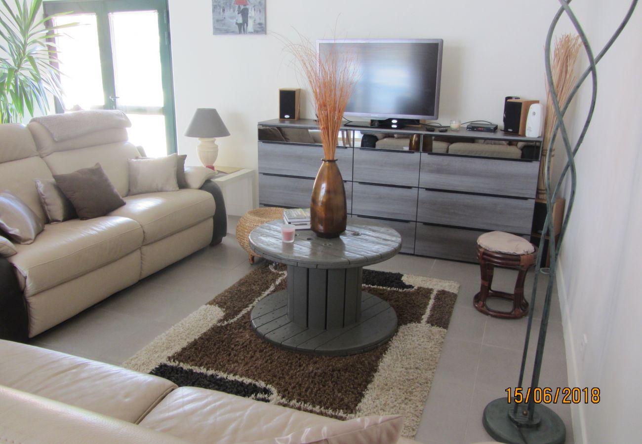 Apartamento en Auxerre - Corps de ferme avec piscine à 1h30 de Paris