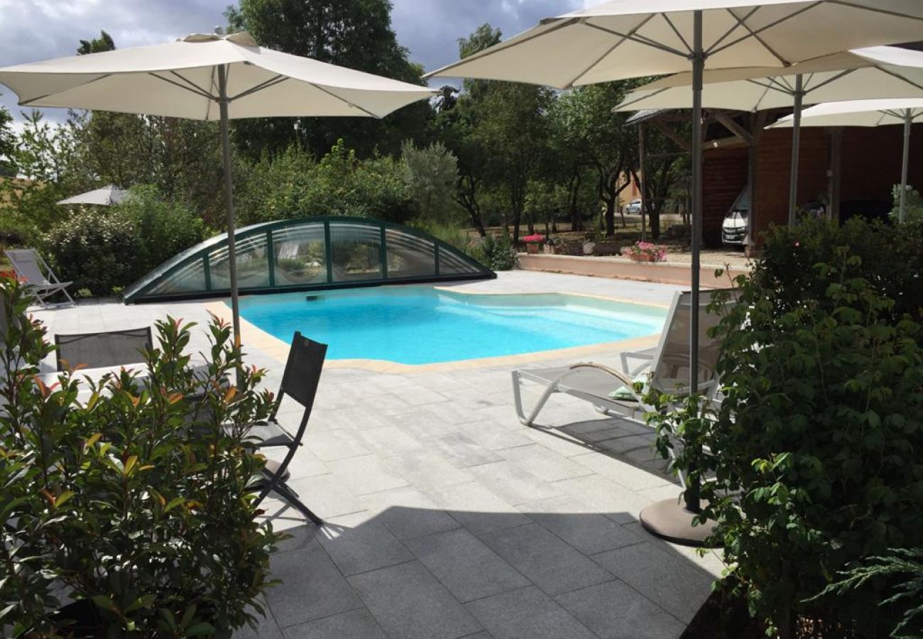 Apartamento en Auxerre - Corps de ferme avec piscine à 1h30 de Paris