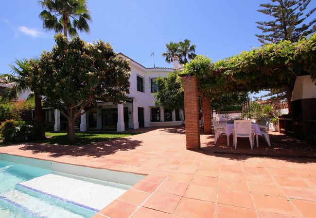 Villa en Alhaurin de la Torre - TESS Villa Los Monteros Villa en Alhaurin de la Torre - TESS Villa Los Monteros