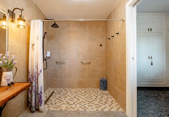 Villa en Alhaurin de la Torre - TESS Casa Provenza con estilo del sur de Francia Villa en Alhaurin de la Torre - TESS Casa Provenza con estilo del sur de Francia