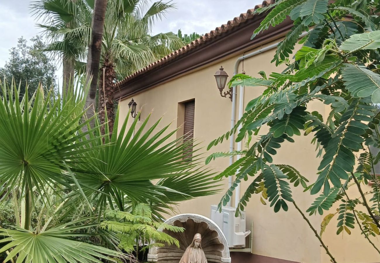 Villa en Alhaurin de la Torre - TESS CasAntillas con sabor a Las Antillas