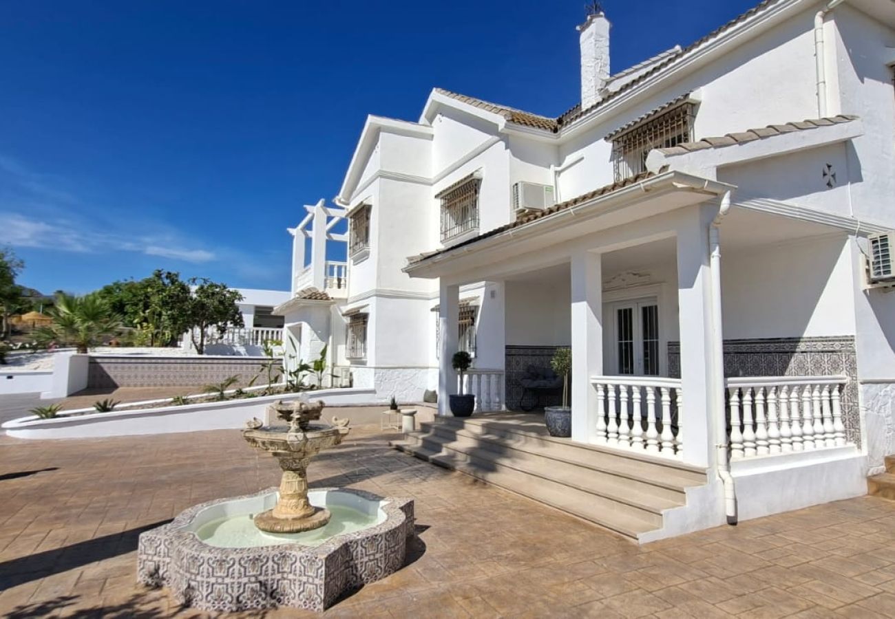 Villa en Alhaurin de la Torre - Villa Ave del Paraiso