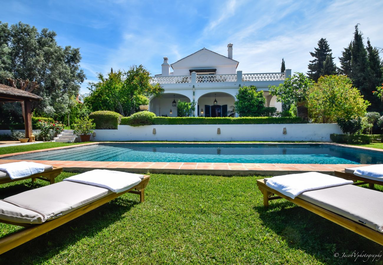 Villa in Marbella - Villa of 6 bedrooms to 2 km beach
