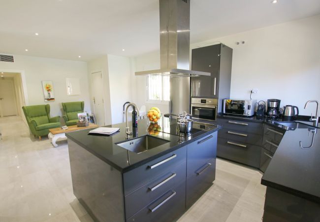 Villa in Alhaurin de la Torre - TESS Rancho Las Palmeras Villa in Alhaurin de la Torre - TESS Rancho Las Palmeras