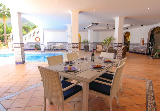 Villa in Alhaurin de la Torre - TESS Villa El Oasis  Villa in Alhaurin de la Torre - TESS Villa El Oasis