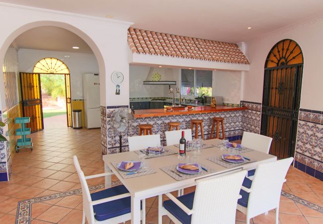 Villa in Alhaurin de la Torre - TESS Villa El Oasis  Villa in Alhaurin de la Torre - TESS Villa El Oasis