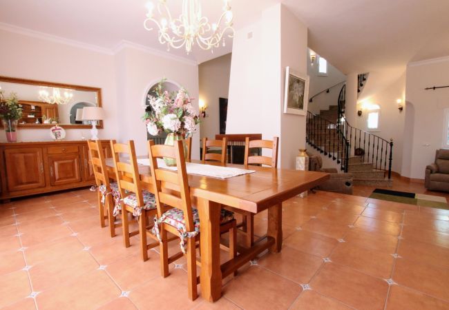 Villa in Alhaurin de la Torre - TESS Villa El Oasis  Villa in Alhaurin de la Torre - TESS Villa El Oasis