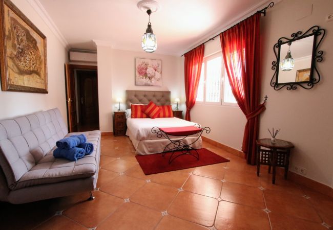 Villa in Alhaurin de la Torre - TESS Villa El Oasis  Villa in Alhaurin de la Torre - TESS Villa El Oasis