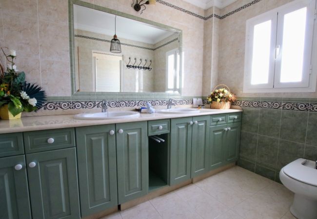 Villa in Alhaurin de la Torre - TESS Villa El Oasis  Villa in Alhaurin de la Torre - TESS Villa El Oasis