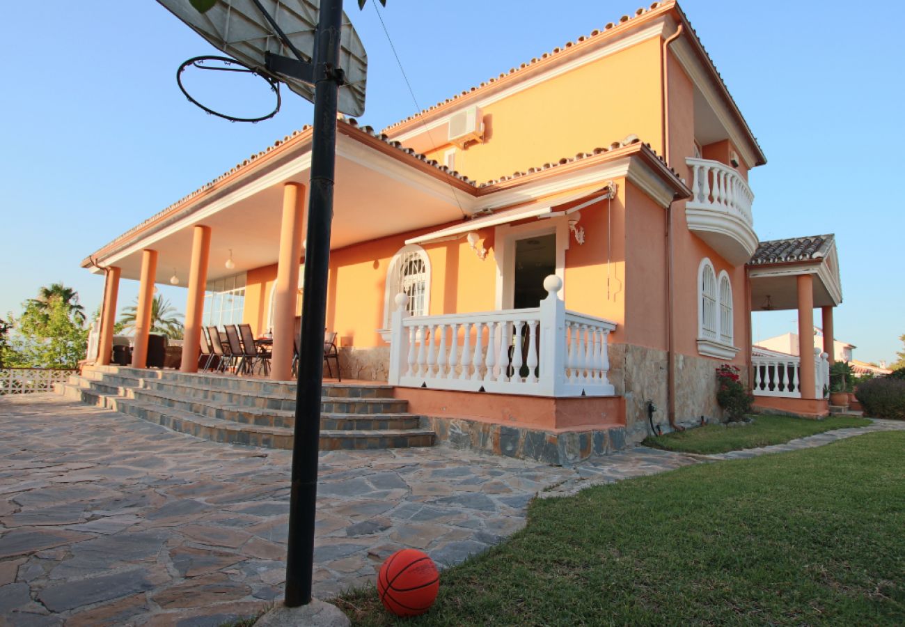 Villa in Alhaurin de la Torre - TESS Villa Paradise