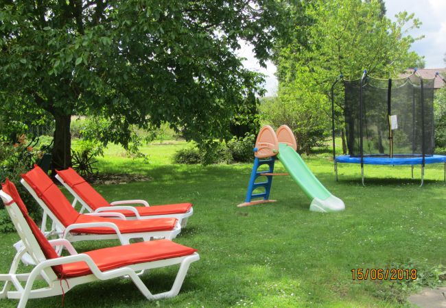 Apartment in Auxerre - Corps de ferme avec piscine à 1h30 de Paris