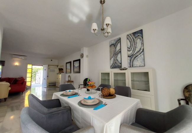 Terraced House in Torremolinos - TESS Playamar Beach Liszt Terraced House in Torremolinos - TESS Playamar Beach Liszt