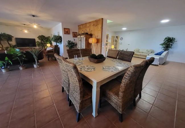 Villa in Alhaurin de la Torre - TESS CasAntillas con sabor a Las Antillas Villa in Alhaurin de la Torre - TESS CasAntillas con sabor a Las Antillas