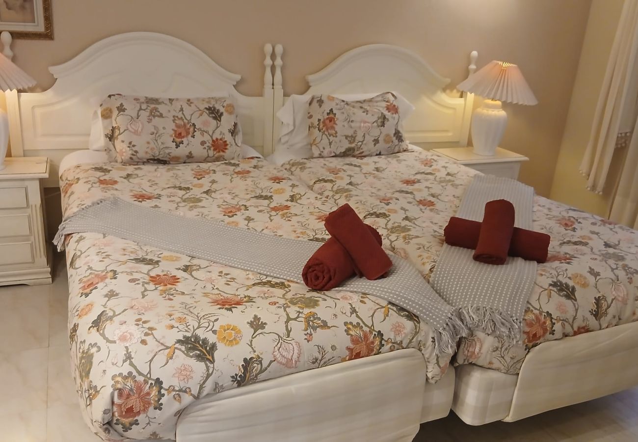 Villa in Mijas Costa - TESS Casa Mariposas, una casa mágica