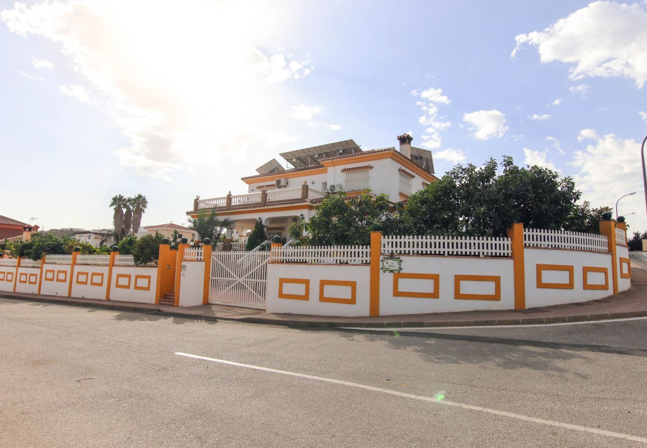 Villa/Dettached house in Alhaurin de la Torre - Villa Pastora, Alhaurín de la Torre