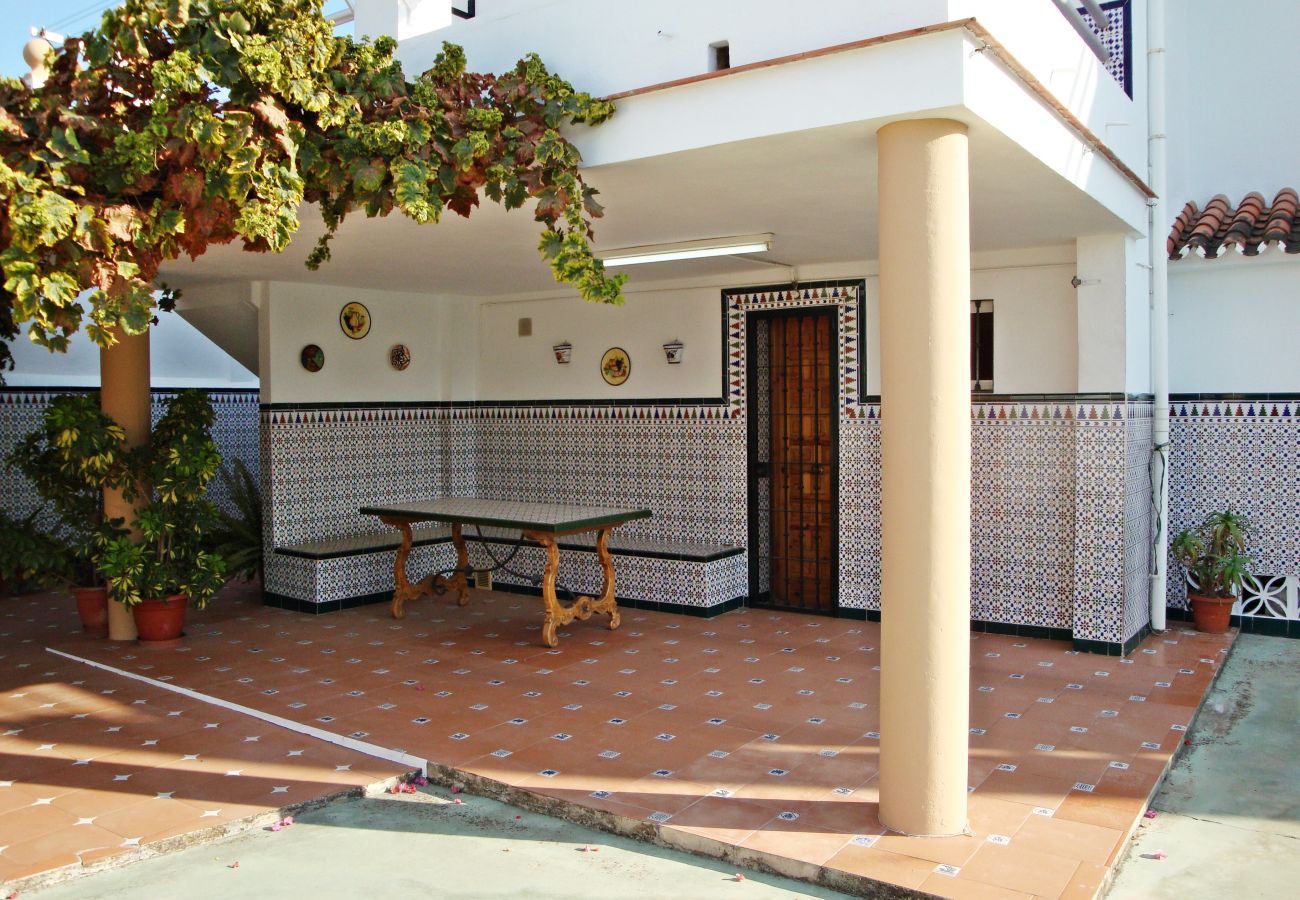 Villa/Dettached house in Alhaurin de la Torre - Villa Adelfa, Alhaurín de la Torre