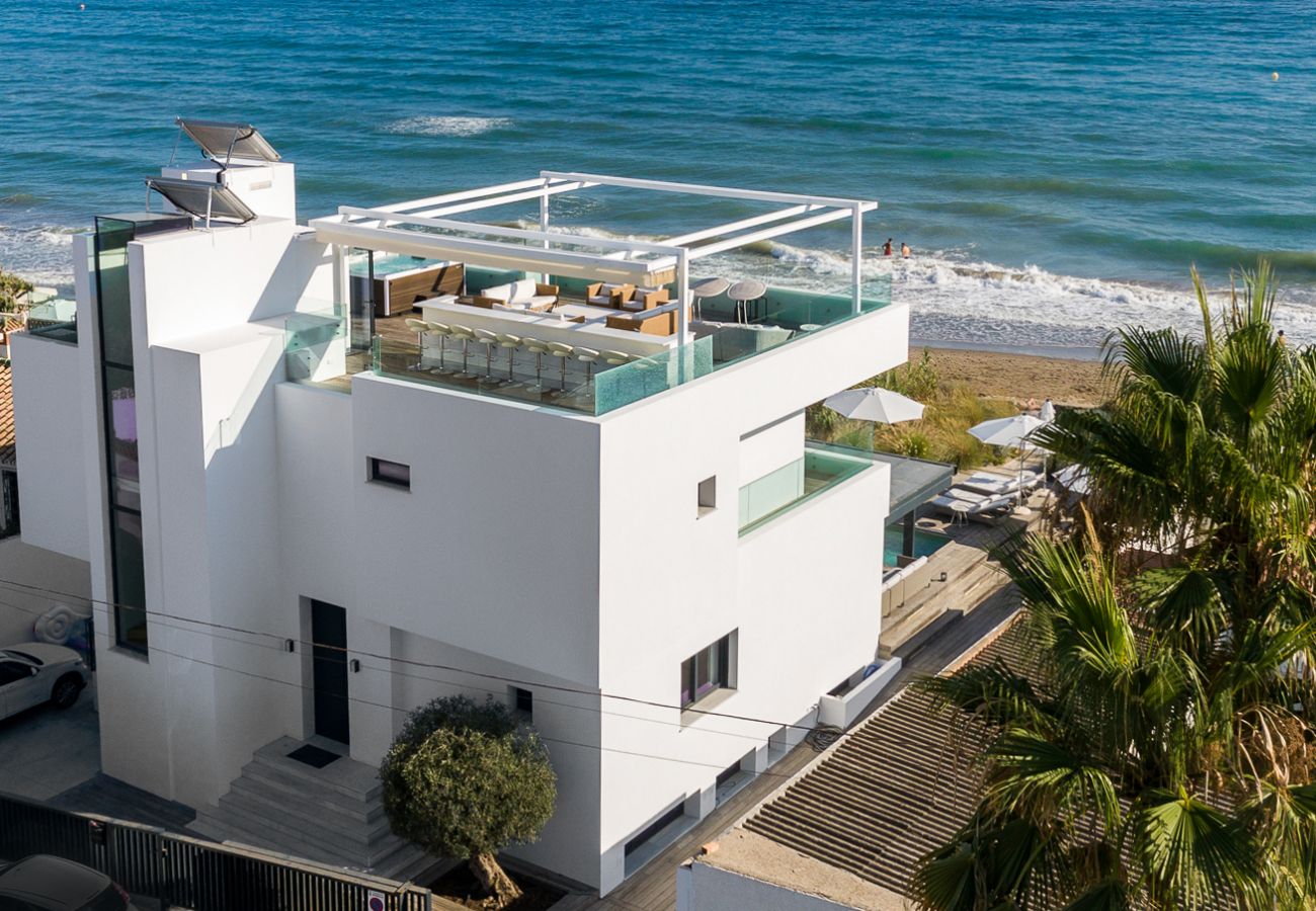 Villa à Marbella - Villa pour 12 personnes à 100 m de la plage