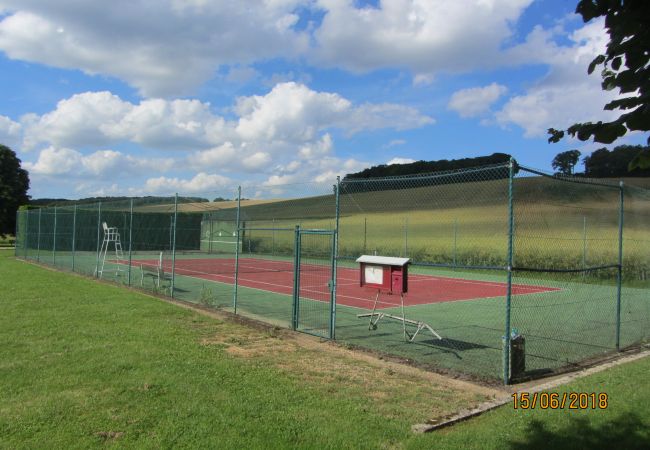 Appartement à Auxerre - Corps de ferme avec piscine à 1h30 de Paris Appartement à Auxerre - Corps de ferme avec piscine à 1h30 de Paris