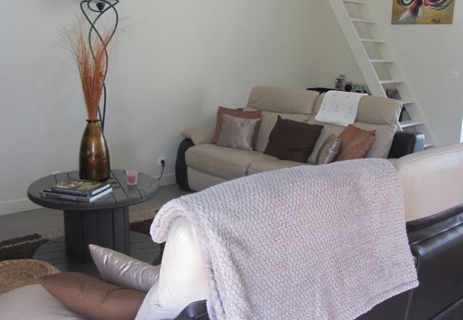 Appartement à Auxerre - Corps de ferme avec piscine à 1h30 de Paris Appartement à Auxerre - Corps de ferme avec piscine à 1h30 de Paris