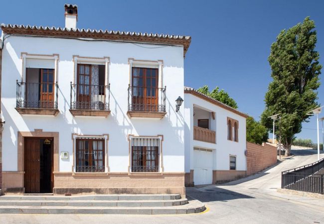 Gîte Rural à Ronda - TESS Casa La Alcazaba de Serrato