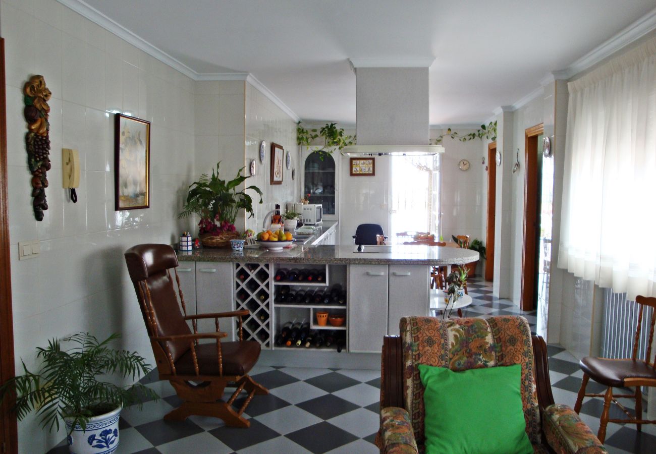 Villa en Alhaurin de la Torre - Villa Adelfa, Alhaurín de la Torre