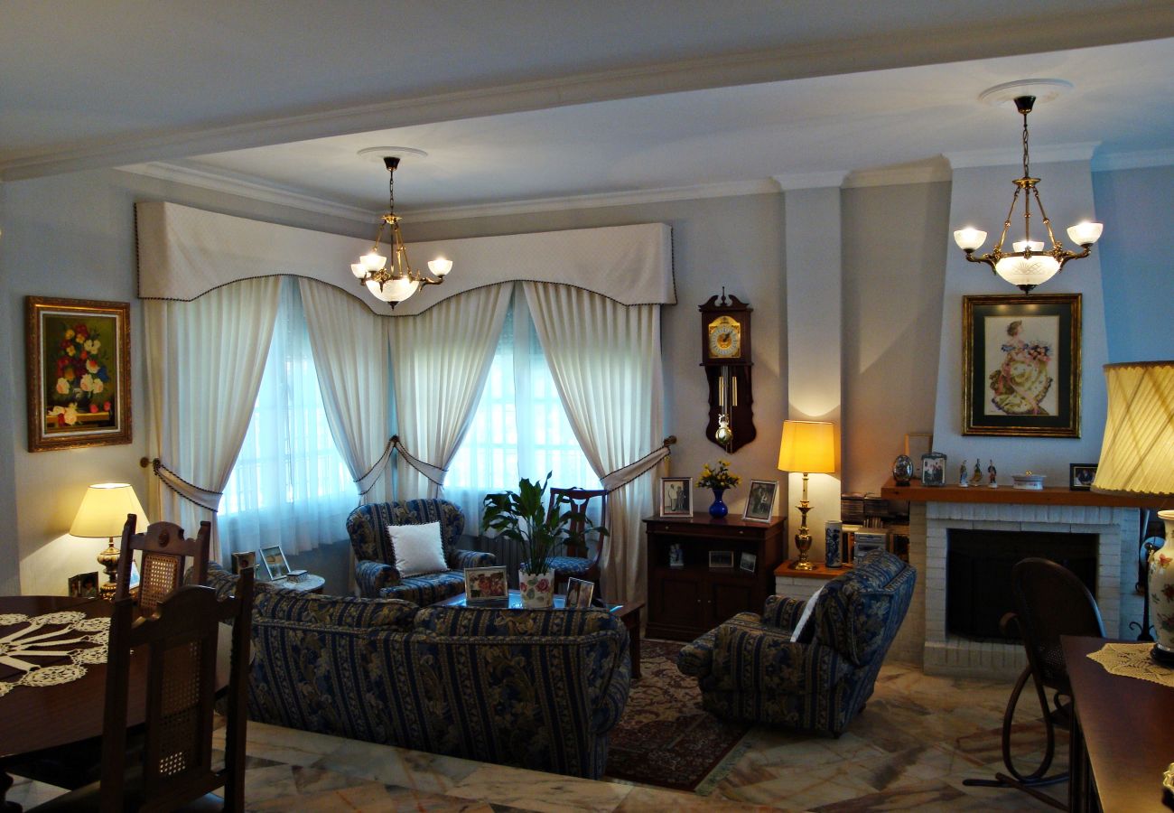 Villa en Alhaurin de la Torre - Villa Adelfa, Alhaurín de la Torre