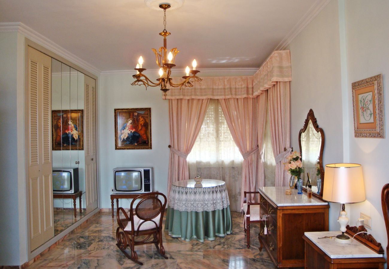 Villa en Alhaurin de la Torre - Villa Adelfa, Alhaurín de la Torre