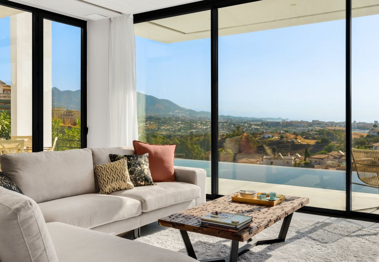 Villa en Fuengirola - Villa aguila coronada