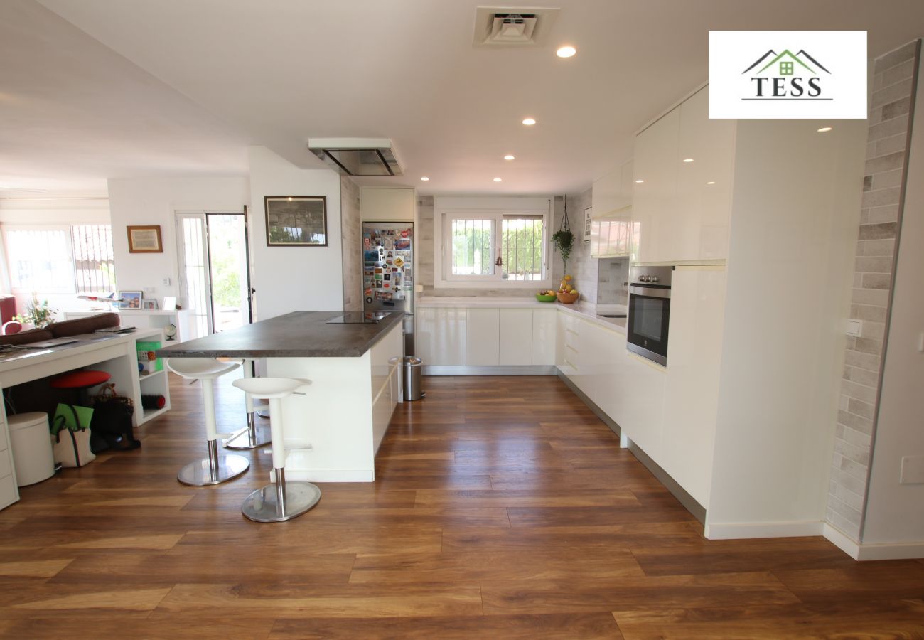Casa en Alhaurin de la Torre - Chalet independiente en Pinos de Alhaurín