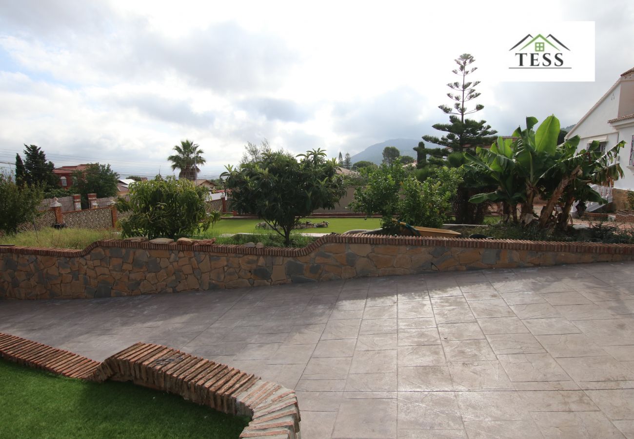 Casa en Alhaurin de la Torre - Chalet independiente en Pinos de Alhaurín