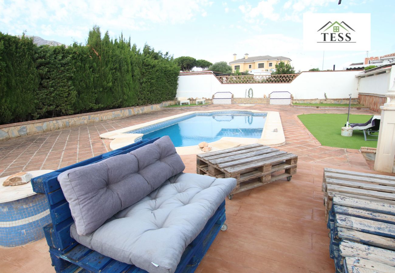 Casa en Alhaurin de la Torre - Chalet independiente en Pinos de Alhaurín