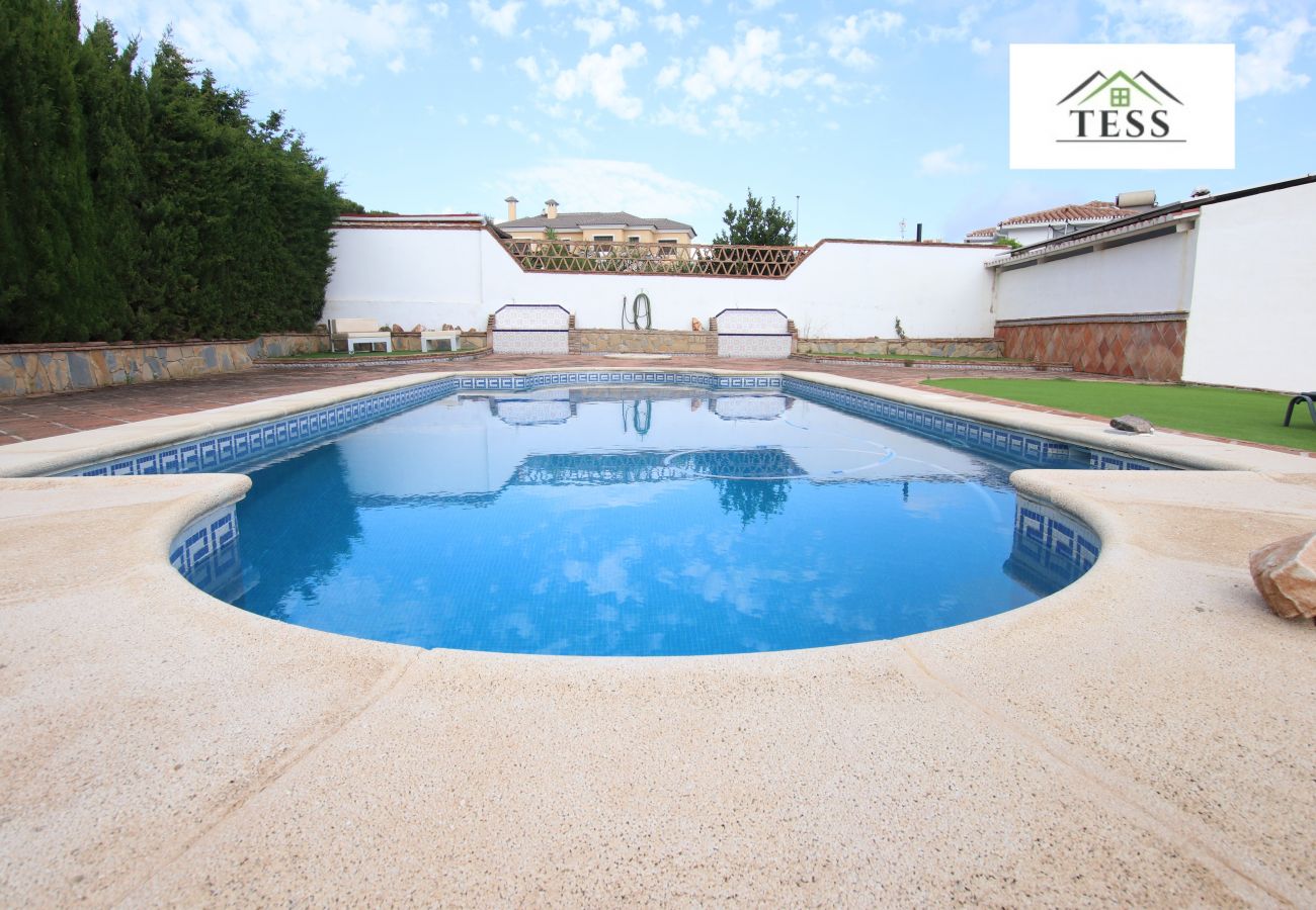 Casa en Alhaurin de la Torre - Chalet independiente en Pinos de Alhaurín