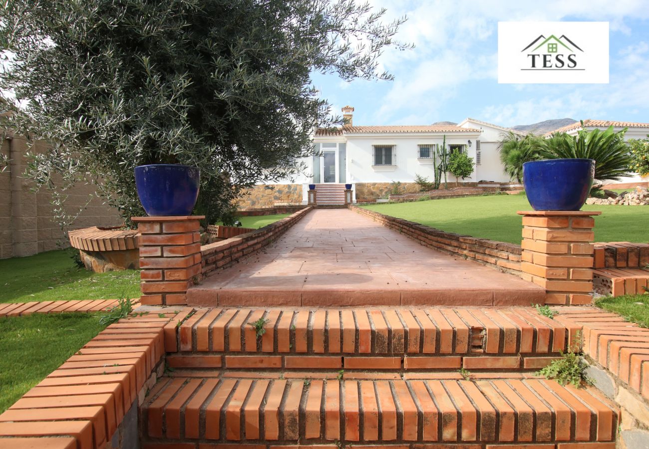 Casa en Alhaurin de la Torre - Chalet independiente en Pinos de Alhaurín