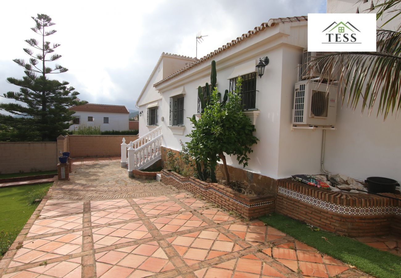 Casa en Alhaurin de la Torre - Chalet independiente en Pinos de Alhaurín