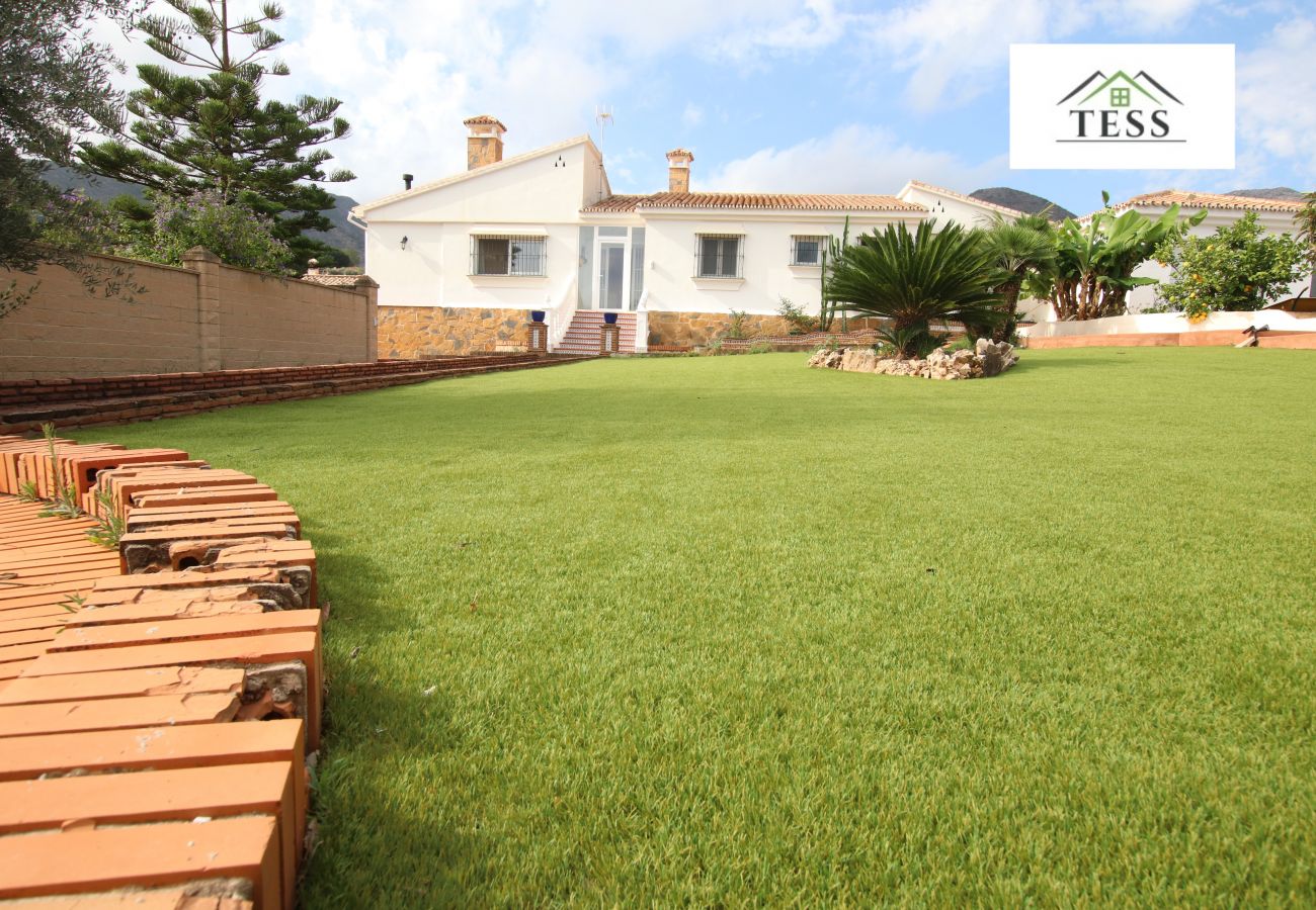 Casa en Alhaurin de la Torre - Chalet independiente en Pinos de Alhaurín