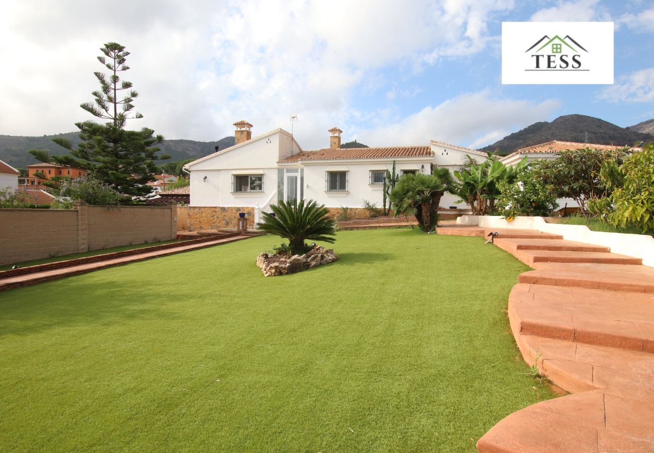 Casa en Alhaurin de la Torre - Chalet independiente en Pinos de Alhaurín