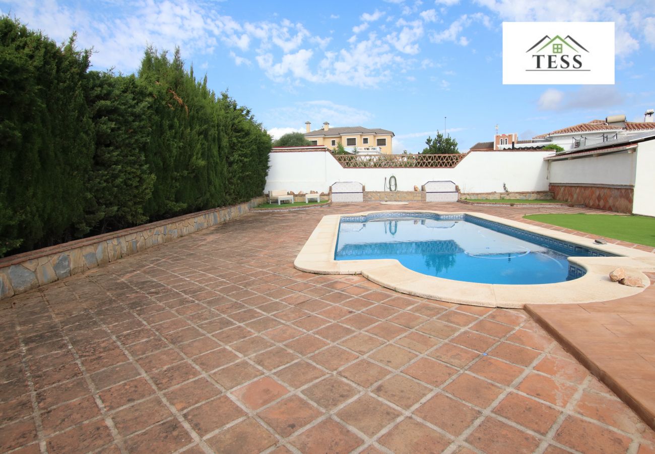 Casa en Alhaurin de la Torre - Chalet independiente en Pinos de Alhaurín